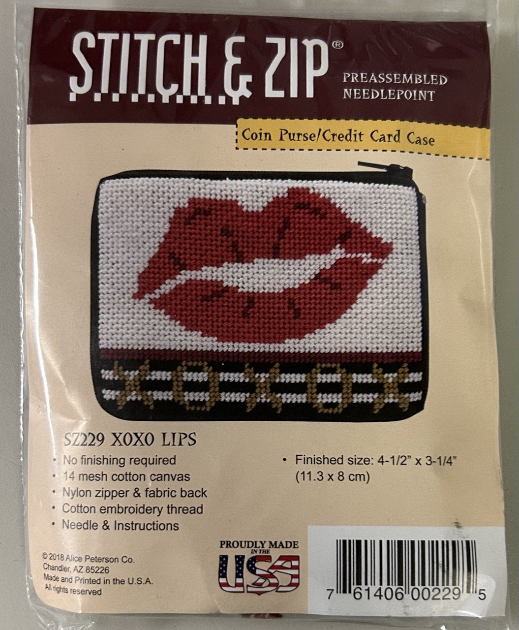 Stitch & Zip Coin Purse - XOXO Lips