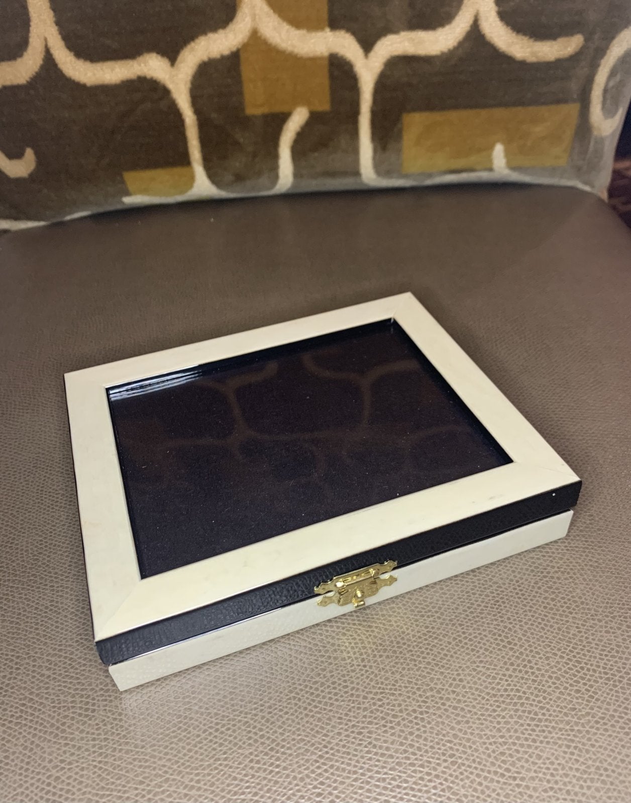 Enamel Box