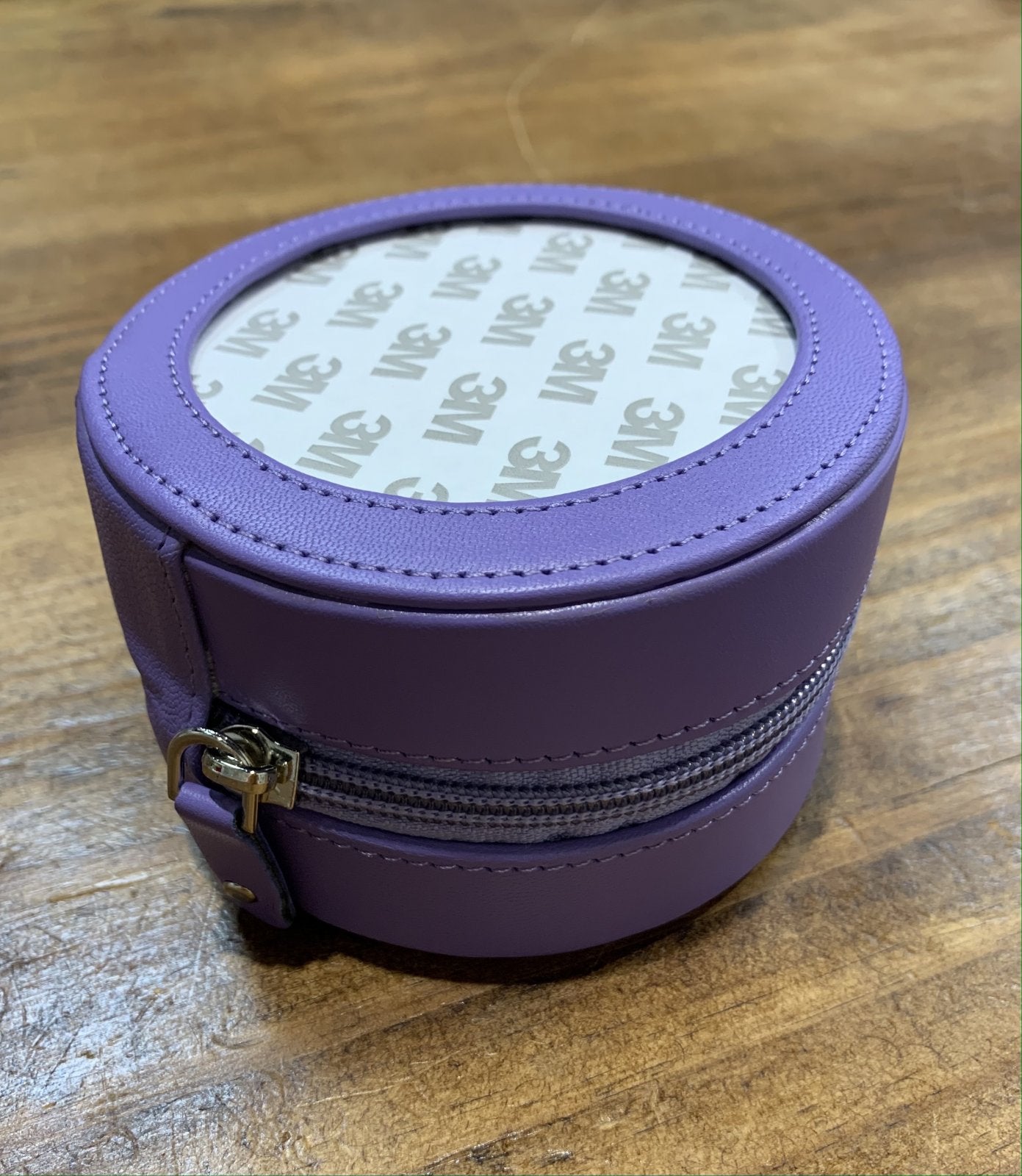 Lamb Skin 4" Round Case - Lavender