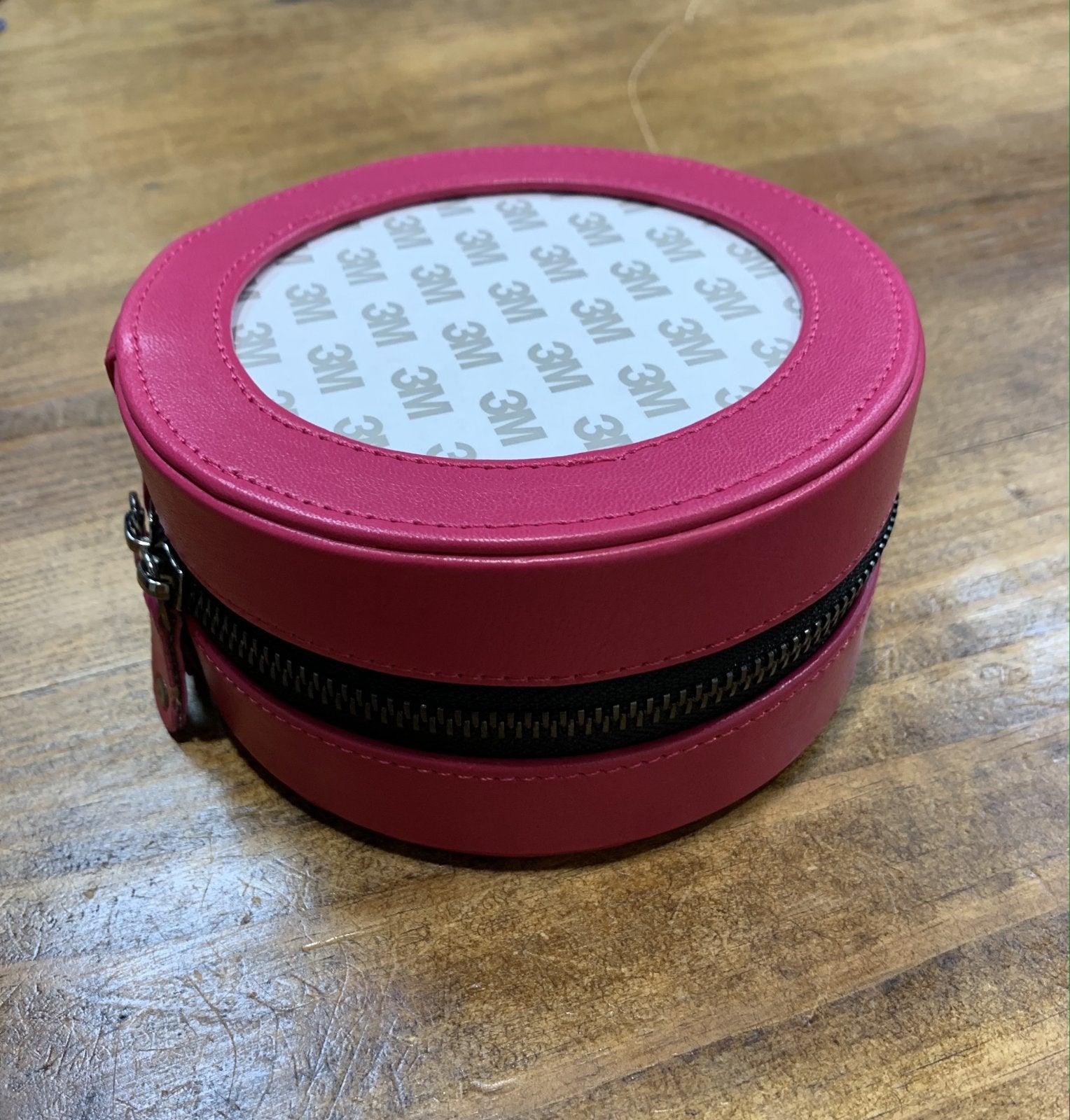 5" Leather Round Case - Hot Pink