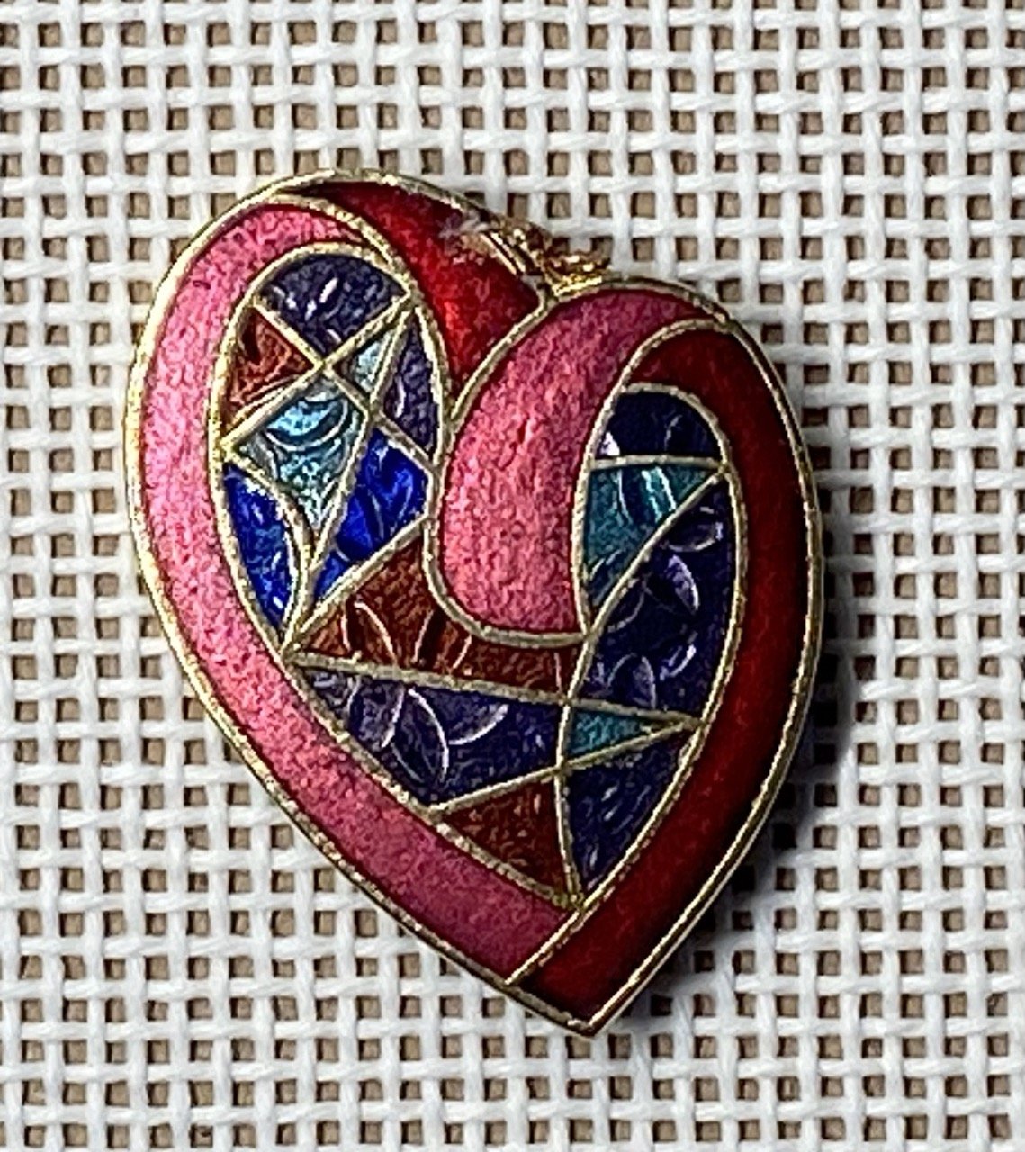 Heart Needle Minder