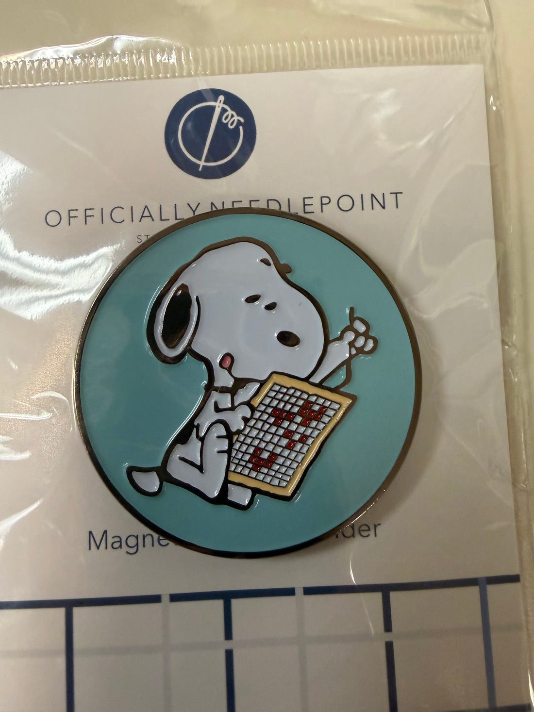 Needle Minder - Peanuts - Snoopy Loves Needlepoint