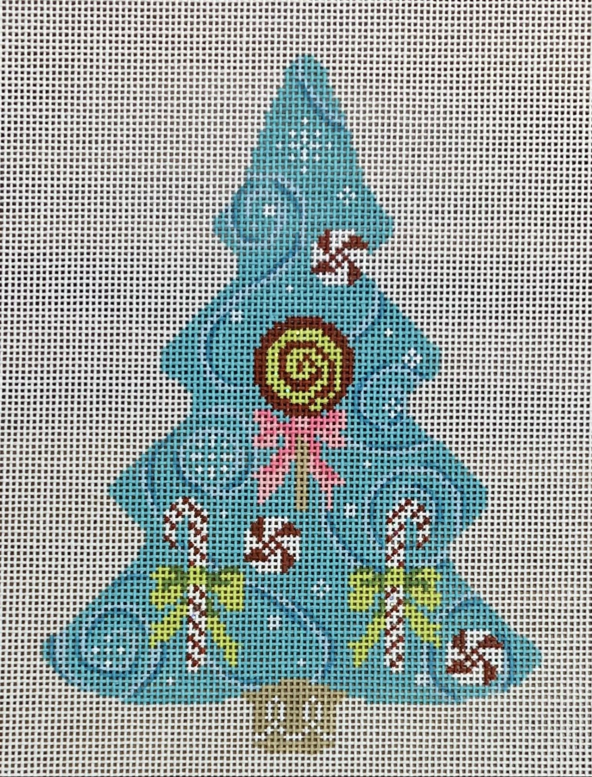 Candy Swirls &amp; Flakes Tree