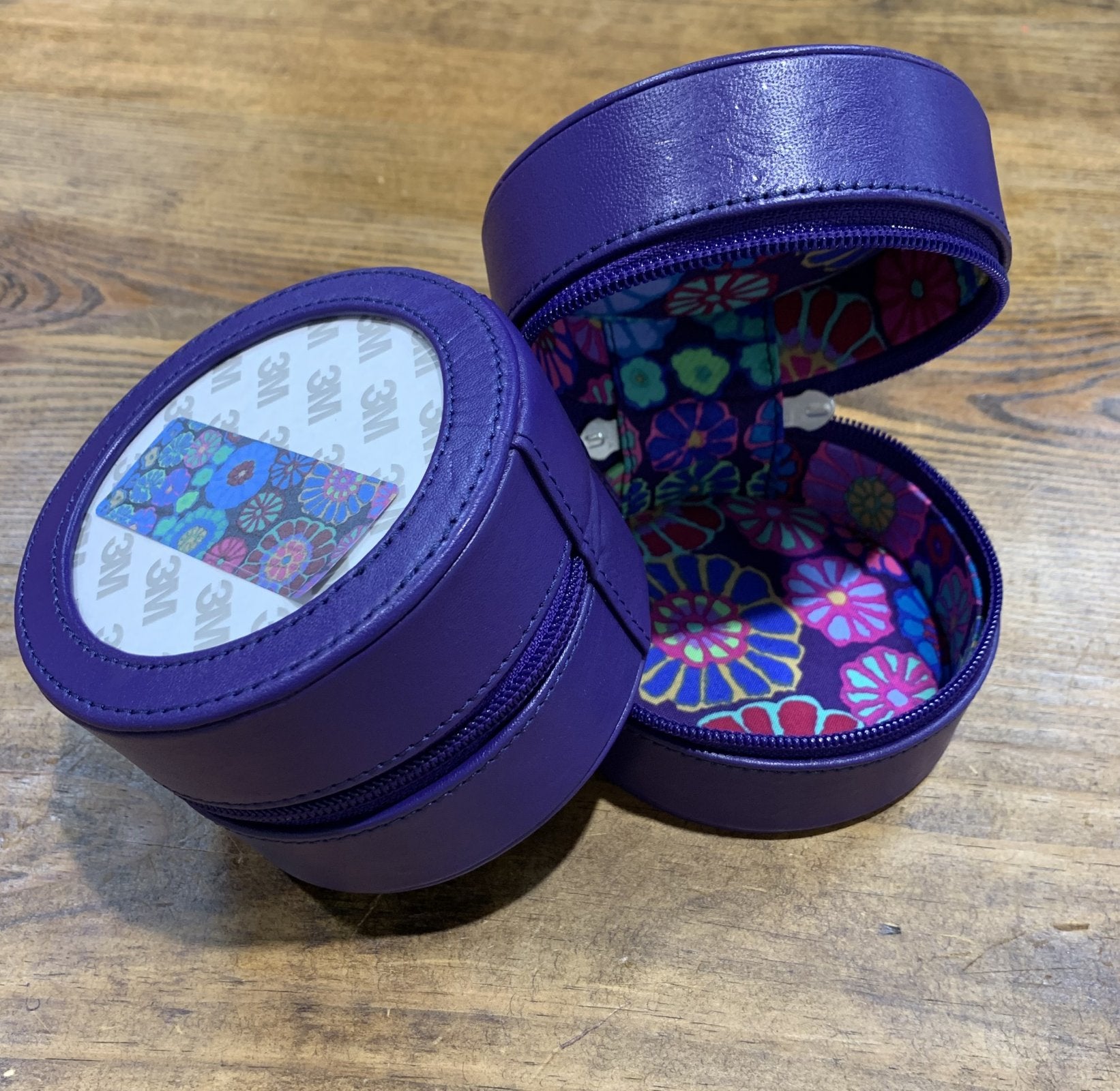 4&quot; Round Leather Case - Purple/Multi Floral