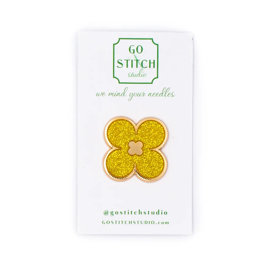 Needle Minder - Gold Glitter Clover
