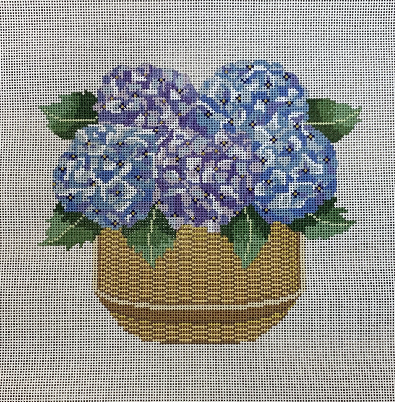 Nantucket Basket w/Hydrangeas