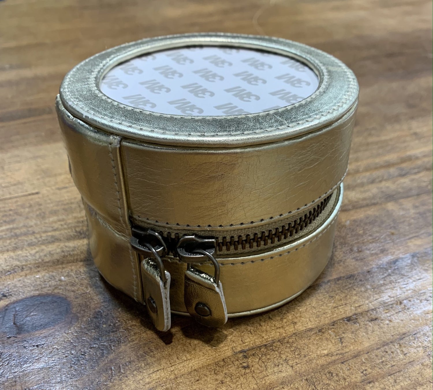 Lamb Skin 4" Round Case - Gold