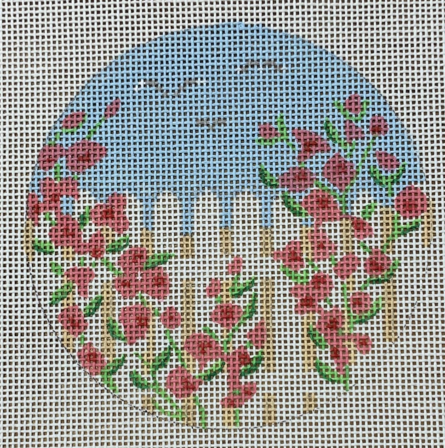 Rose Covered Picket Fence Round Insert