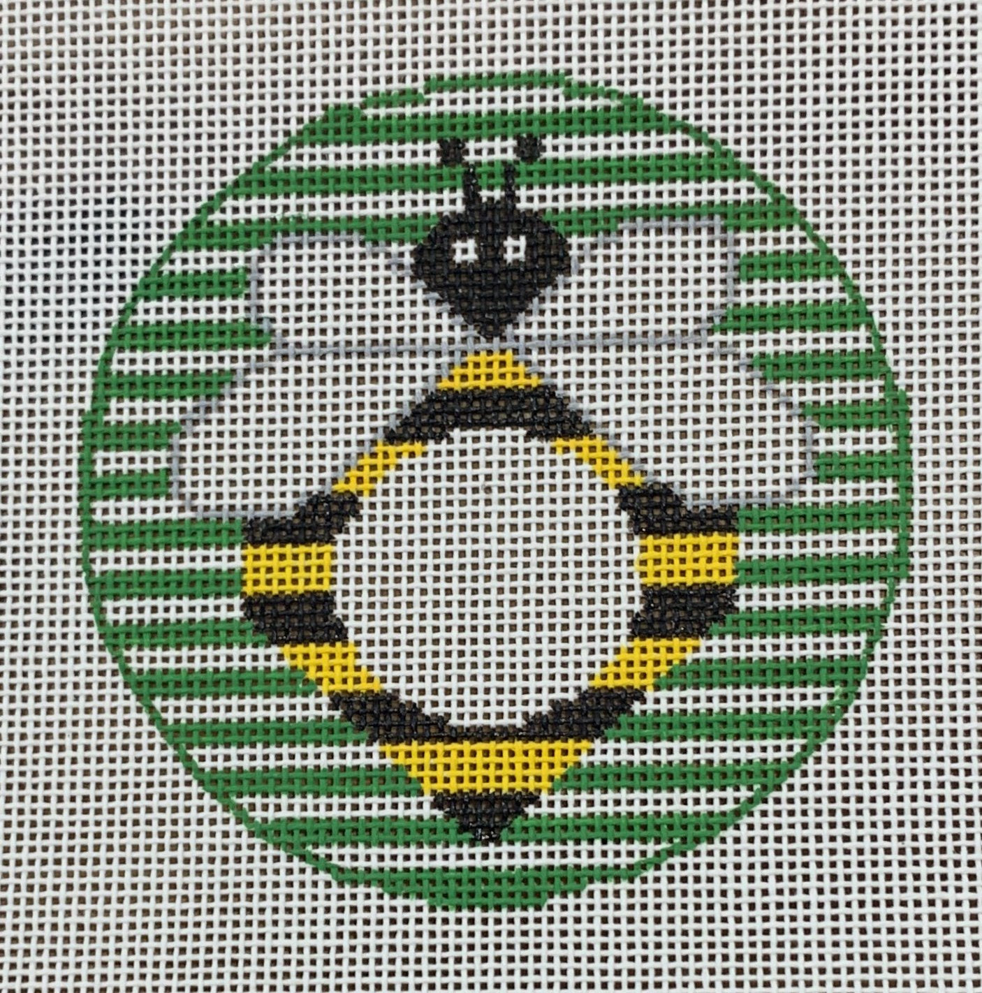 Bee Round - blank space for monogram