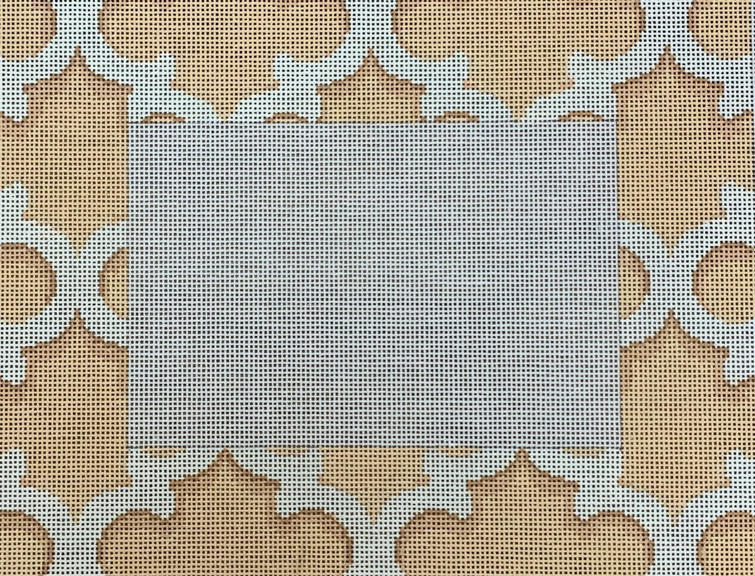 ATPF280C White/Cream Quatrefoil Frame
